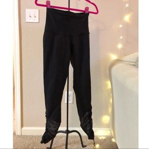 Lululemon Mesh Bottom Leggings *rare*